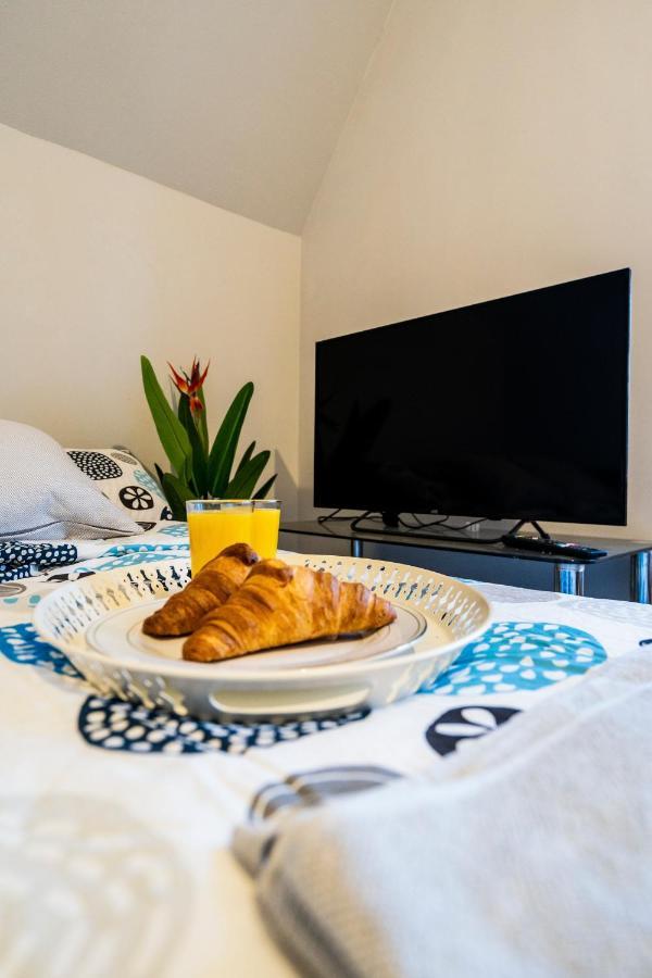 Deluxe 2-Bedroom Flat With Free Parking Birmingham Bagian luar foto